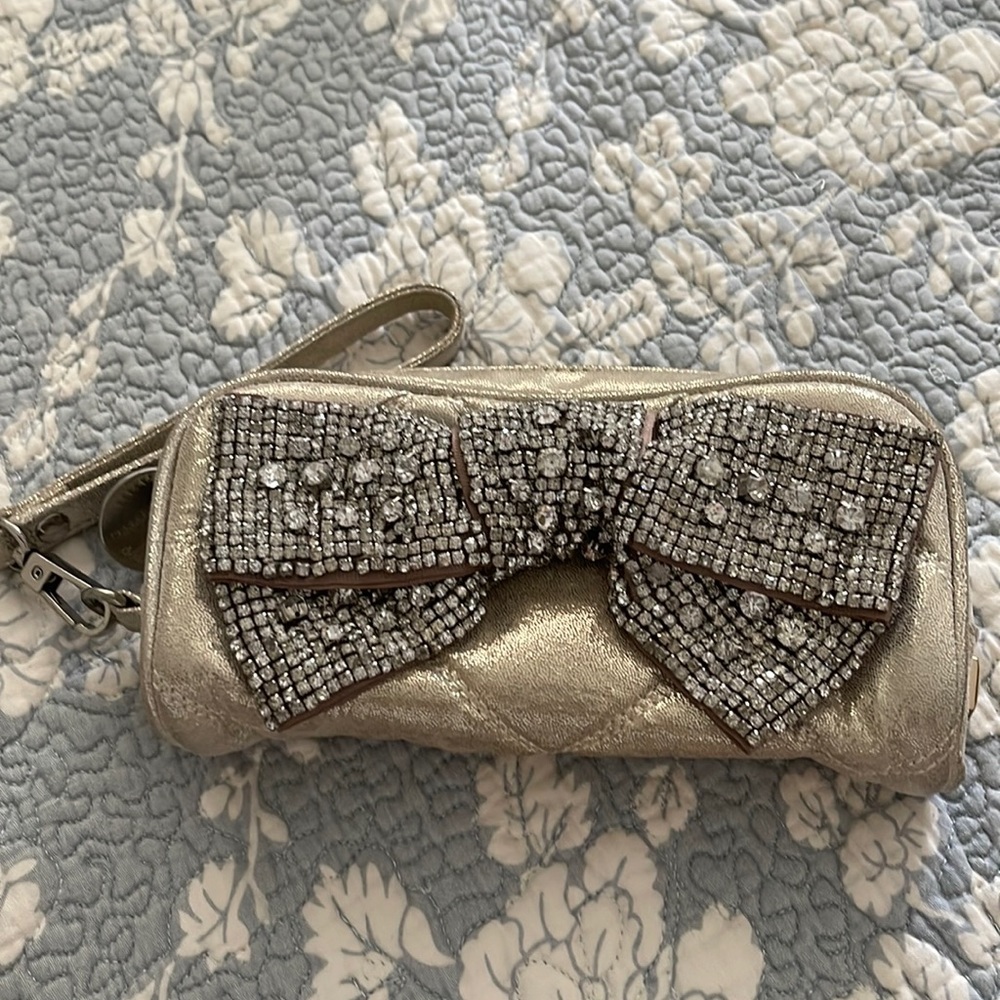 Deux lux clutch